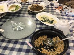 -钱大妈海鲜饭店(保利林语店)