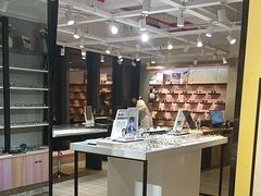 -瑞司视光眼镜·蔡司战略合作眼镜店(新街口店)