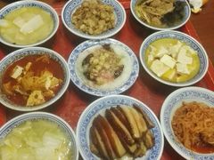 -蓝田九大碗民俗食府(蓝田店)
