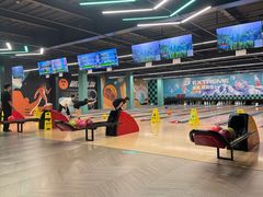 -极限PLAY运动娱乐新世界·团建派对表演休闲馆·室内高空游乐园