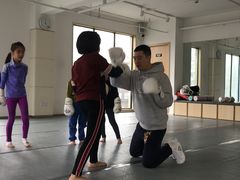 -EFL巴西柔术·综合格斗·泰拳·少儿体能训练(虹桥德必馆)