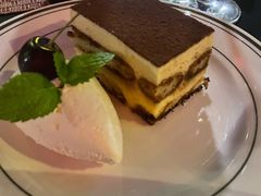 -Wolfgang’s Steakhouse 沃夫冈牛排馆(上海白玉兰广场店)