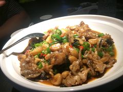 干锅紫苏牛蛙-凤凰湘语·湘粤鲜融(浦东旗舰店)