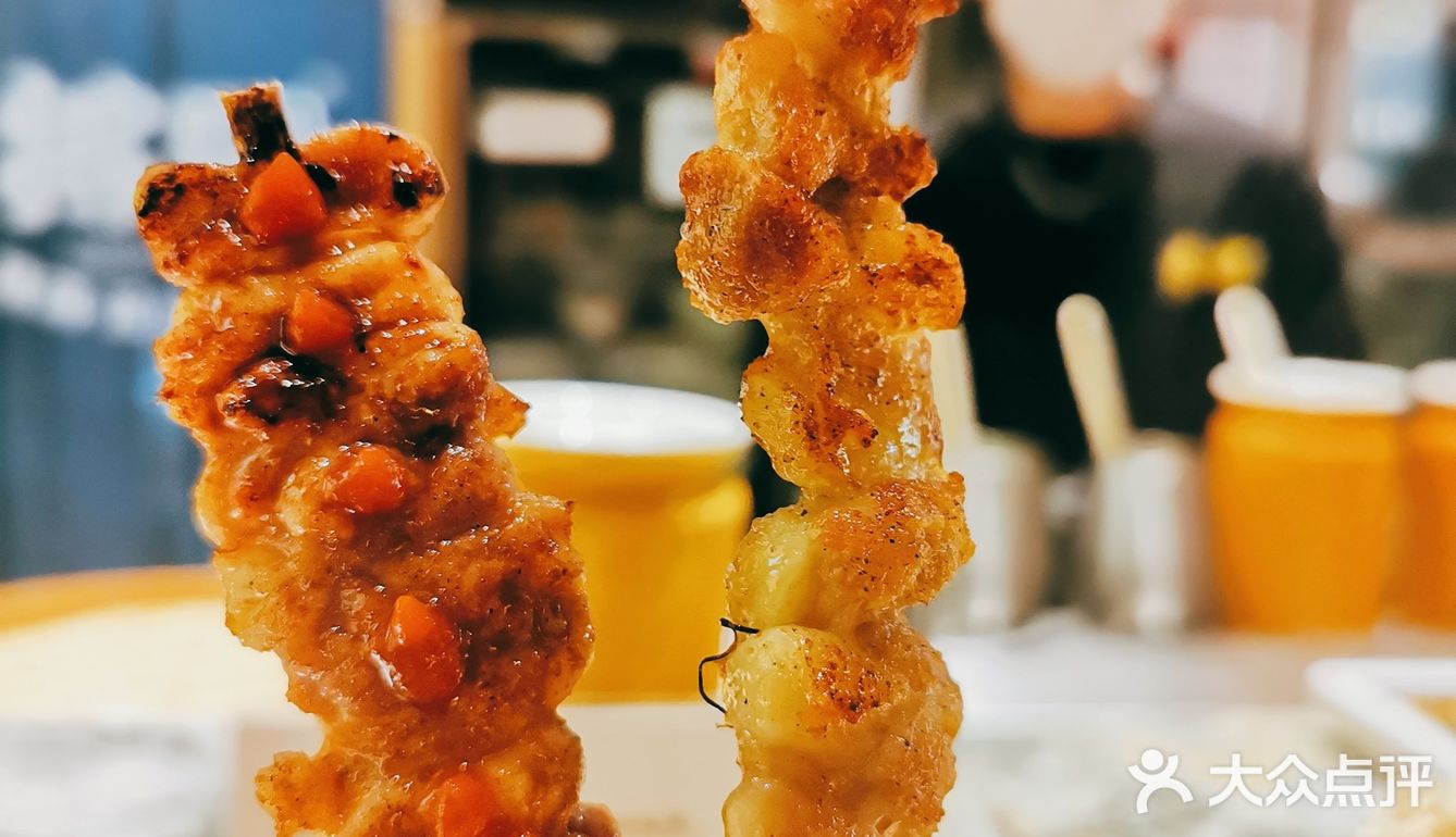 朋友相约附近就过来了！环境:日式料理风格