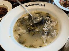 -严记小天府酸菜鱼(西四路店)