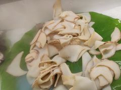 -四囍码头海鲜烧烤自助火锅(外滩南京东路悦荟广场店)