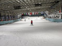 -乔波室内滑雪场