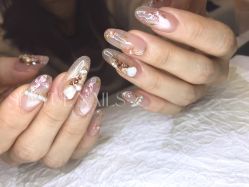 -十月·日式美甲美睫·纹眉