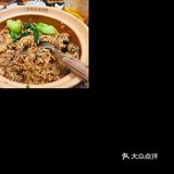 每次去人都很多要排队，今天到的早还有位，点评团了2份