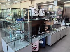 -上海星瀚奔驰4S店(红柳路店)