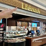 有钱人吃的月饼已经next level…！！