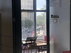 -拾一艺术(壹方天地店)