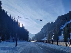 -天山神秘大峡谷