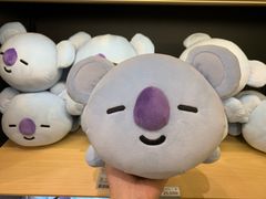 -LINE FRIENDS Garosu-gil Flagship Store