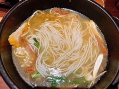 -银米·云南传统过桥米线(双廊黑金冠店)