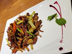 -峨嵋小镇·川菜(正定朗华店)