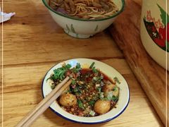 -拈签一笑黄牛肉辣卤串串