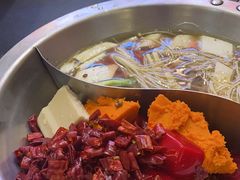 -沸炉重庆老火锅(军事博物馆店)