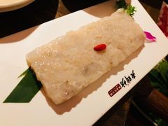-老牌坊云南鱼豆花火锅(哈西万达店)