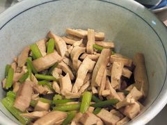 -费大厨辣椒炒肉(房山龙湖天街店)
