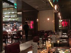 大堂-恰餐厅及酒吧 CHAR Bar & Grill (北京丽都皇冠假日店)