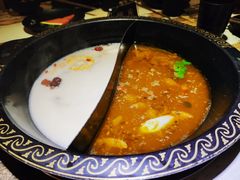 营养奶汤锅底-七秒鱼·斑鱼火锅(太阳城店)
