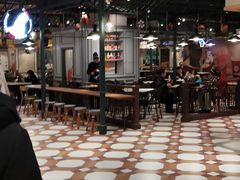 -大食代美食广场(上海中心店)