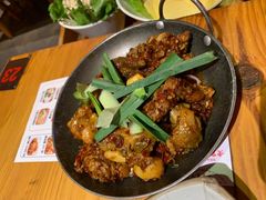 -野山舂·贵州现舂酸汤火锅(鸿通城店)