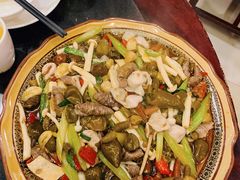 -老来福·非遗酸汤兔(凯旋路店)