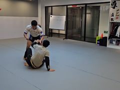 -EFL巴西柔术·综合格斗·泰拳·少儿体能训练(虹桥德必馆)
