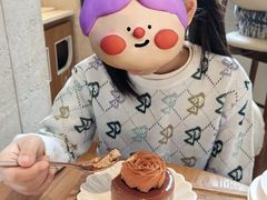-VERIE BAKEHOUSE