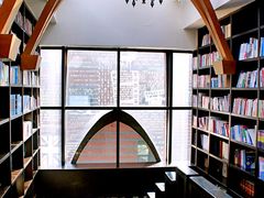 -钟书阁(松江泰晤士小镇店)