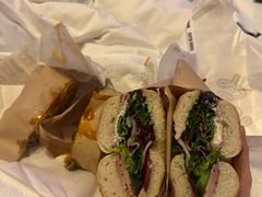 -Catch Bagel(芳草地店)