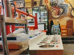 -钢管厂五区小郡肝串串香火锅(梅川路店)