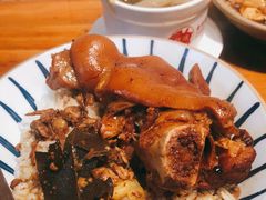 -红猪卤肉饭(大西洋美食城店)