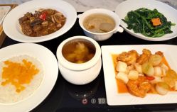 -英芬国际月子中心(岛屿度假月子·洲至奢选香岚店)