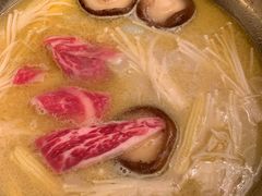 -鲜入围煮花胶鸡海鲜火锅