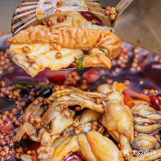 渔呱呱美蛙肥肠鱼