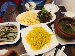 -小厨子私房菜·云南美食店
