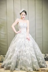 点击看大图 敬酒服-MANLI BRIDAL婚纱