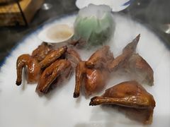 金牌烤乳鸽-夜宴江景餐厅