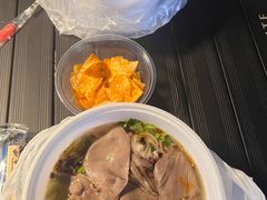 -小椒羊.羊肉粉 龙虾 羊肉串(新地旗舰店)