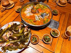 -亮欢寨酸汤鱼(沙冲路店)