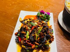 -老滇山寨•云南特色菜•地方菜•民族风情歌舞表演(金碧店)