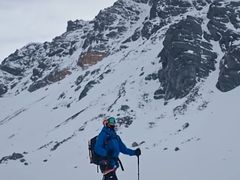 -乔波室内滑雪场