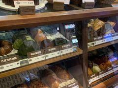 零售区-Juicy Bakery(大学路店)