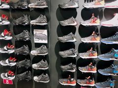 -耐克(恒隆广场店)