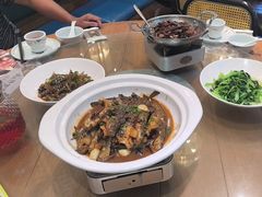 -黄泥岗·地道湖北菜(奥特莱斯店)