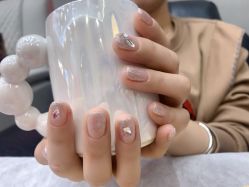 -丹曦·美甲美睫