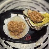 必吃榜海鲜餐厅—第一次有人给剥虾